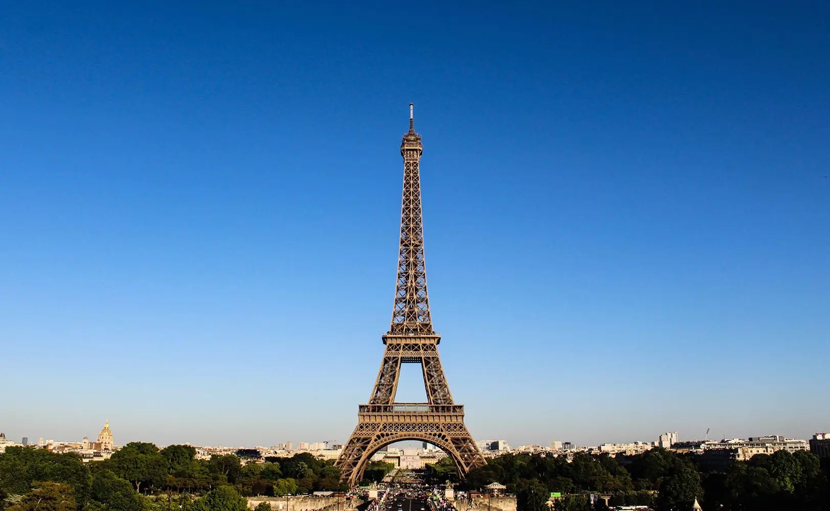 Tourists: How can you benefit from zero-rated VAT when purchasing in France?